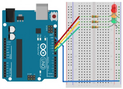 Компоновка макетной платы для светофора под управлением Arduino